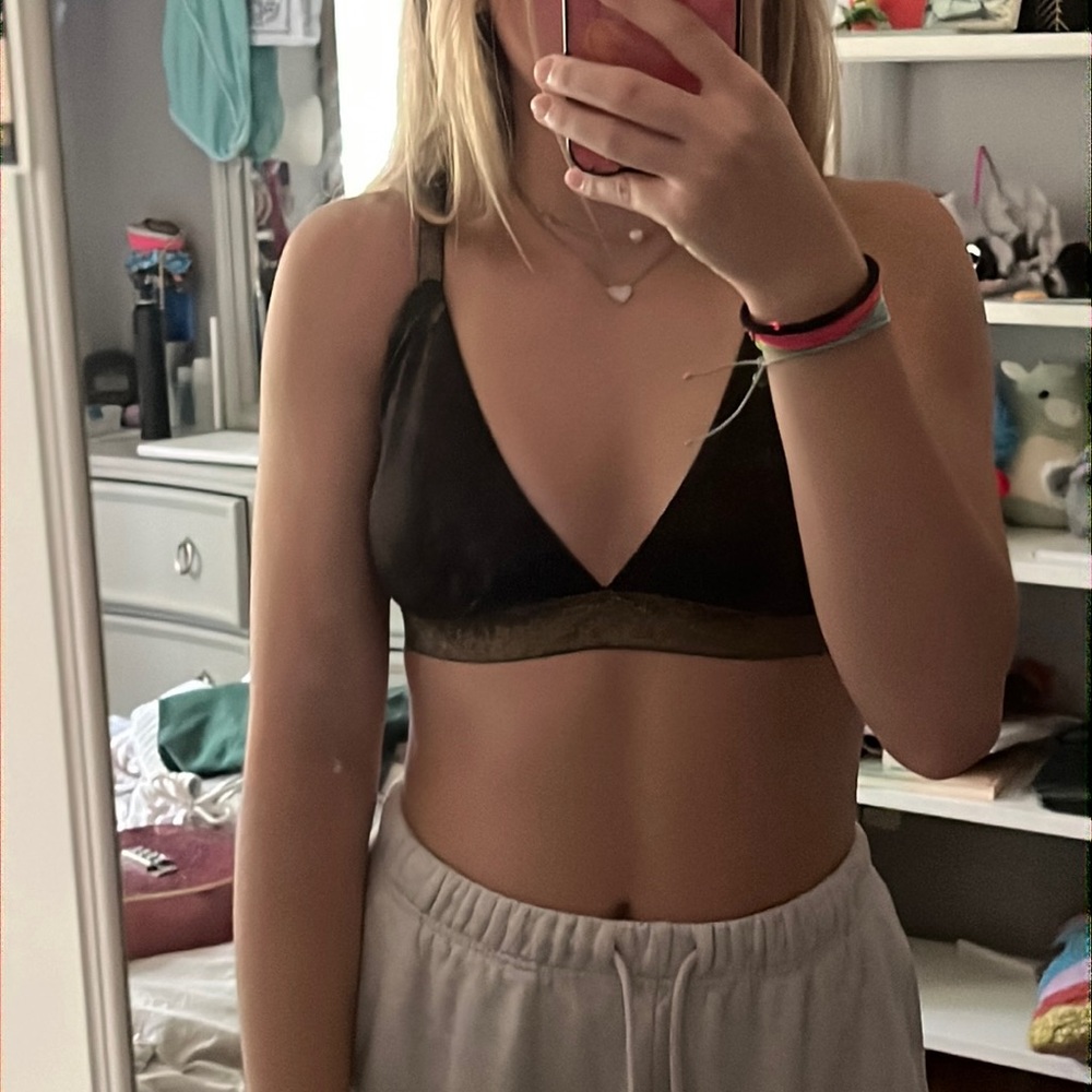 black & gold bra